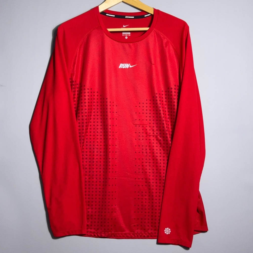 Nike Running Center Swoosh Shirt Mens Size‎ XL Zoned Cooling Long Sleeve Red Gym